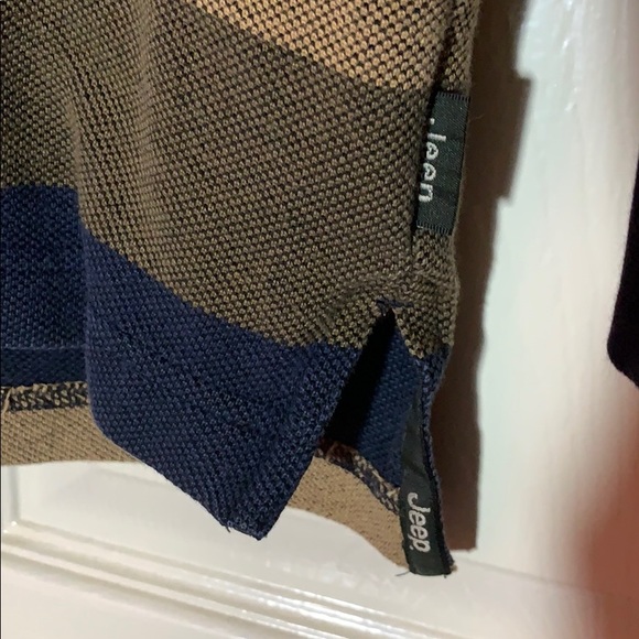 Shirt - Picture 3 of 6